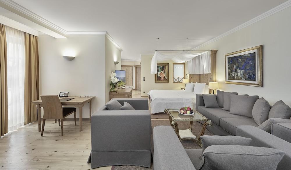 Hotel Weisses Roessl Kitzbühel Eksteriør billede