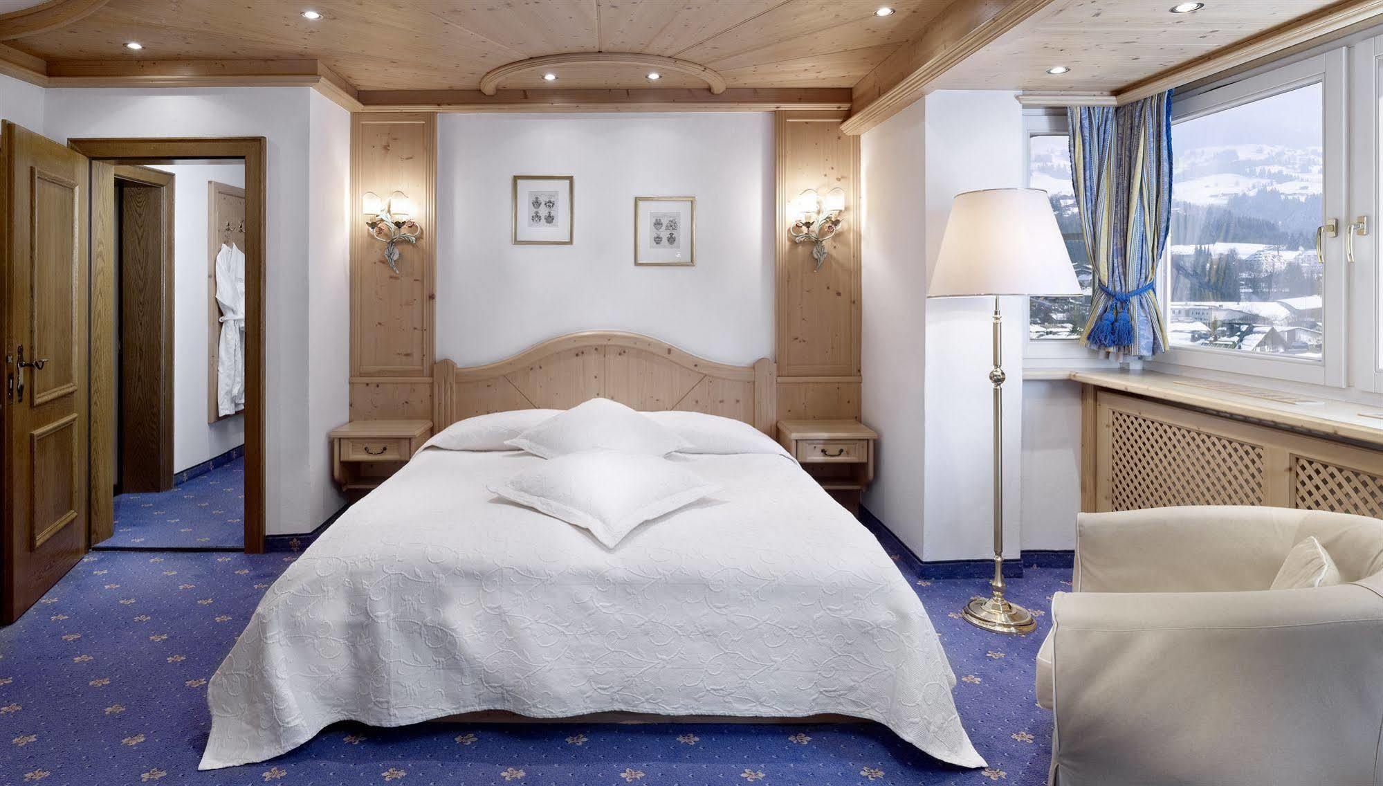 Hotel Weisses Roessl Kitzbühel Eksteriør billede